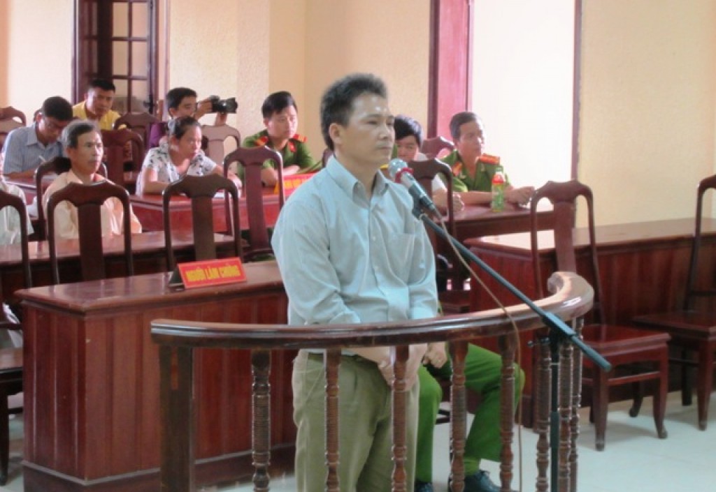 quang tri ban chet dong doi thuong uy cong an linh 10 nam tu