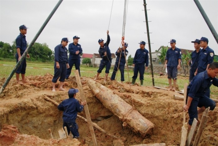 Hà Tĩnh: Xử Lý thành công quả bom nặng gần 1 tấn