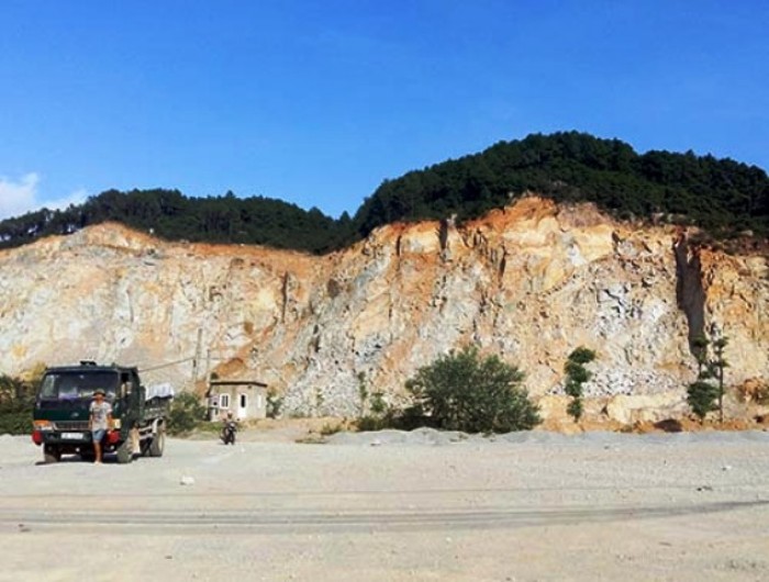 Nổ mìn tại mỏ đá khiến một tài xế xe tải tử vong