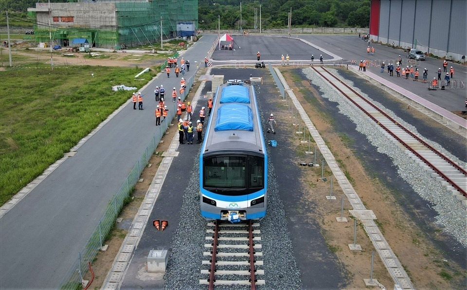 Tháo "nút thắt" tiến độ thi công tuyến đường sắt đô thị số 1 Bến Thành - Suối Tiên