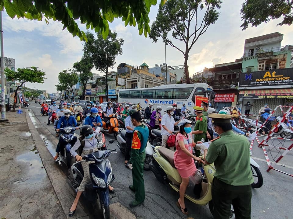 Thành phố Hồ Chí Minh ngày đầu 