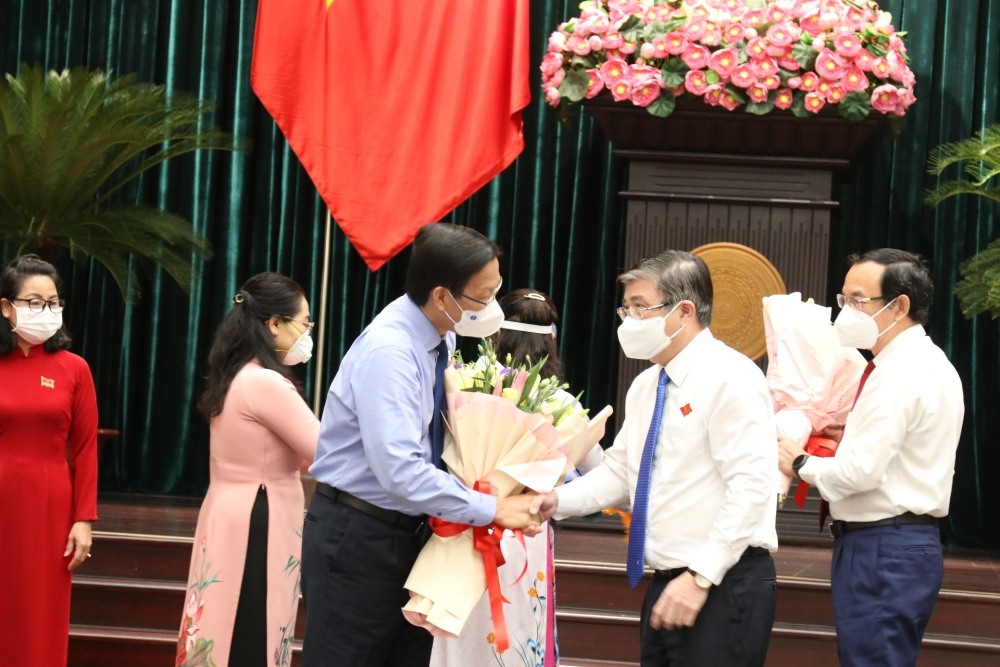 HĐND thành phố Hồ Chí Minh mặc niệm các nạn nhân tử vong vì Covid-19