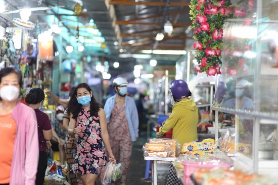Chợ truyền thống ở thành phố Hồ Chí Minh vắng khách sau dịch