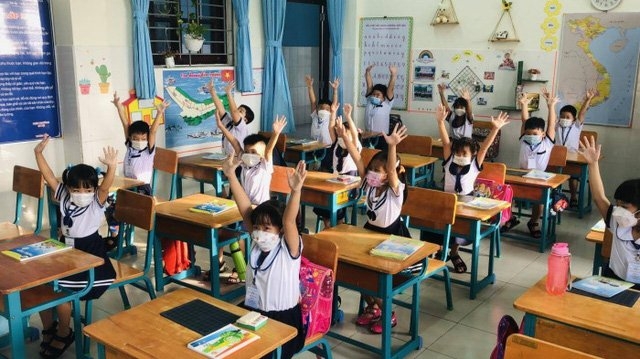Vì sao thành phố Hồ Chí Minh chưa dạy học trực tiếp với trẻ 5 tuổi và lớp 1?
