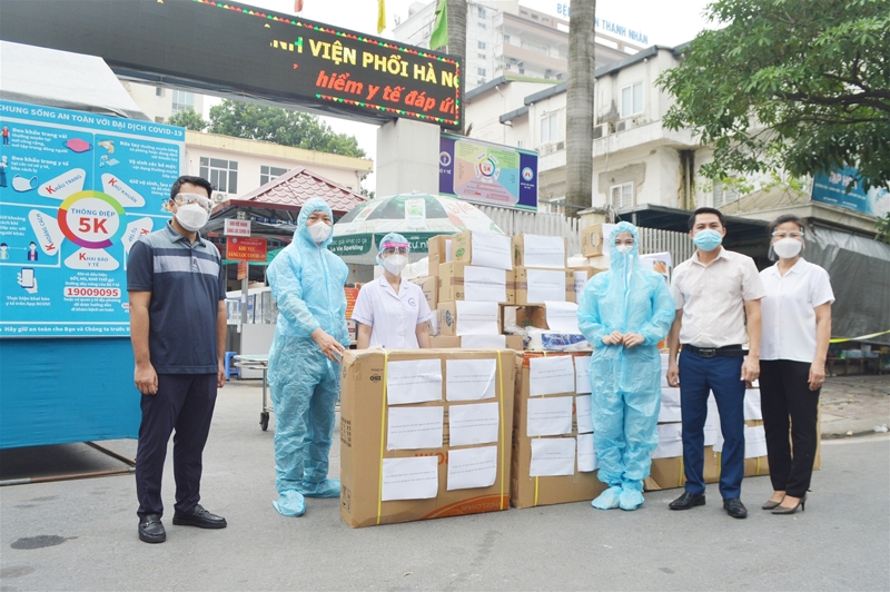 Hiệp hội Doanh nghiệp nhỏ và vừa thành phố Hà Nội tiếp sức tuyến đầu chống dịch