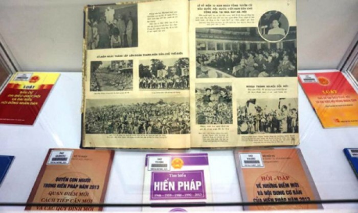 Hơn 1.000 tư liệu tại triển lãm “70 năm Quốc hội Việt Nam”