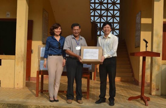 Hỗ trợ học sinh và ngư dân  huyện đảo Lý Sơn