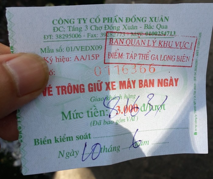 Điểm trông xe trái phép ở Hà Nội vì sao vẫn tồn tại?