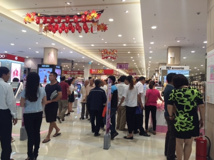 Aeon mall Long Biên: Đông chưa hẳn đã vui