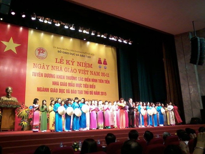 Ngành GD&ĐT Hà Nội ghi nhận và tôn vinh thầy cô trong sự nghiệp “trồng người”