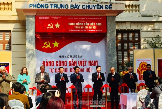Trưng bày chuyên đề “Đảng Cộng sản Việt Nam - Từ Đại hội đến Đại hội”