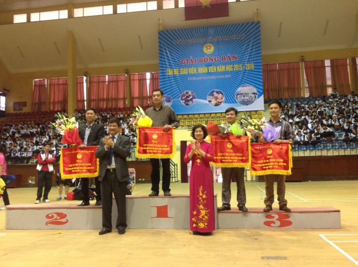 Gần 150 huy chương được trao tại Giải bóng bàn ngành GD&ĐT Hà Nội