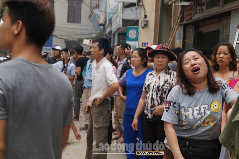 Kinh hoàng cháy chợ Quang, hàng trăm người dân hốt hoảng