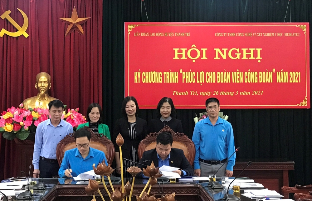 Liên đoàn Lao động huyện Thanh Trì ký hợp tác chăm lo sức khoẻ cho đoàn viên công đoàn