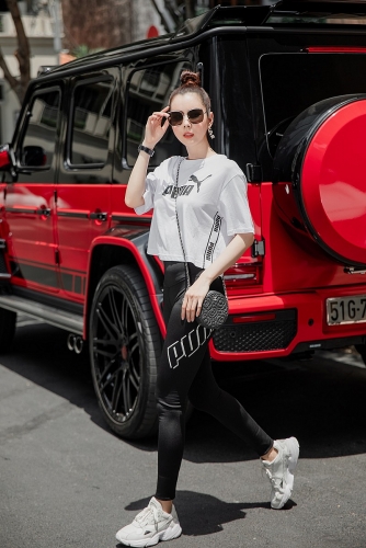 Hoa hậu Du lịch Huỳnh Vy gợi ý chọn trang phục hợp mốt xuống phố ngày hè