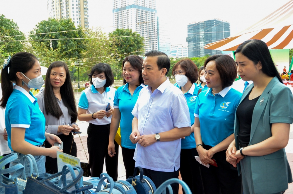Phụ nữ Hà Nội xây dựng Thủ đô “sáng, xanh, sạch, đẹp” chào mừng SEA Games 31