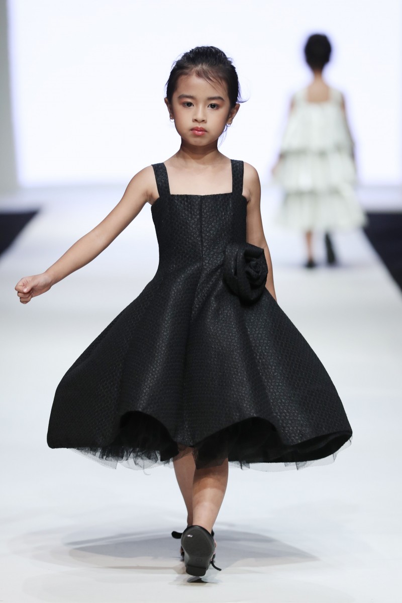 LIKEKIDS - thương hiệu thời trang thiết kế dành cho bé gái được tin dùng |  Báo Dân trí