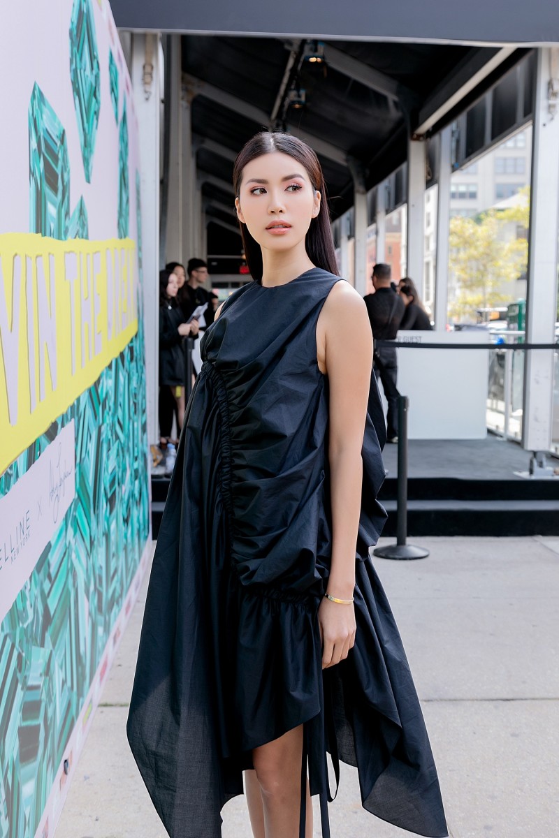 minh tu dien trang phuc cong tri chung thanh phong tai new york fashion week 2019