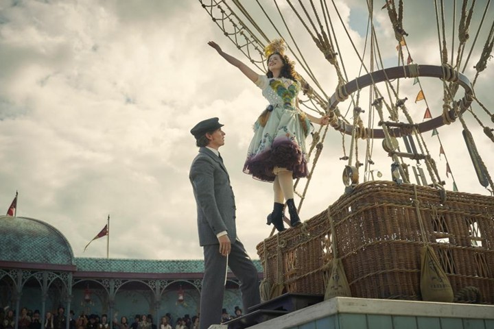 Cặp đôi ấn tượng của điện ảnh Anh quốc tái hợp trong cuộc chiến sinh tử trên không