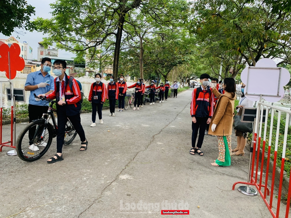 Huyện Thanh Trì diễn tập phương án đón học sinh trở lại trường