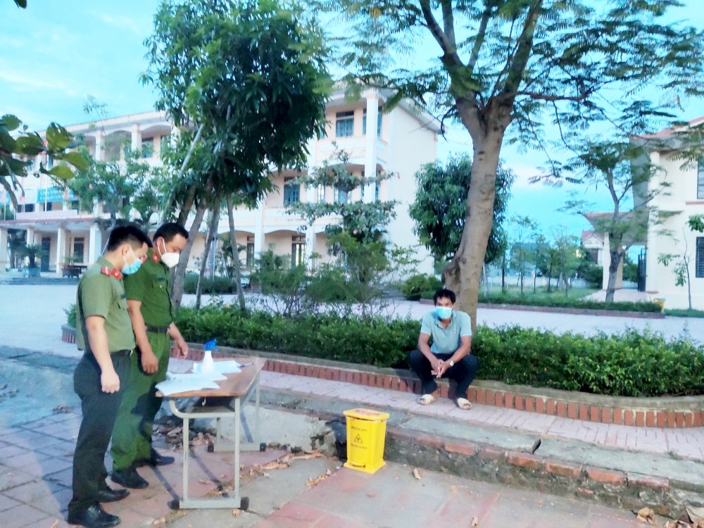Hà Tĩnh: Xử phạt công dân khai báo y tế gian dối để trốn cách ly