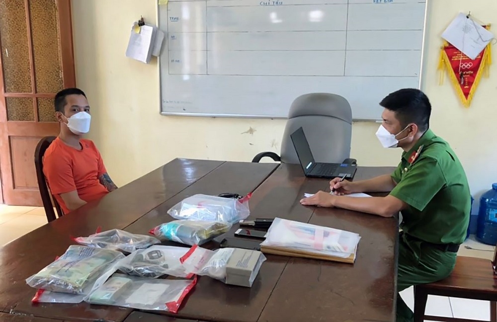 Nghệ An: Bắt Giám đốc Công ty vận tải An Phú Quý thu giữ ma túy, súng, sừng tê giác