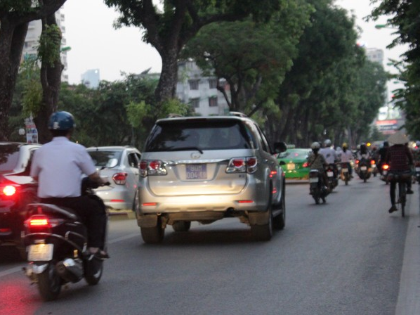 Nguy hiểm từ hành vi lấn làn, lấn tuyến