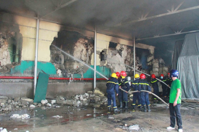 chay kho chua nguyen lieu cong ty soi