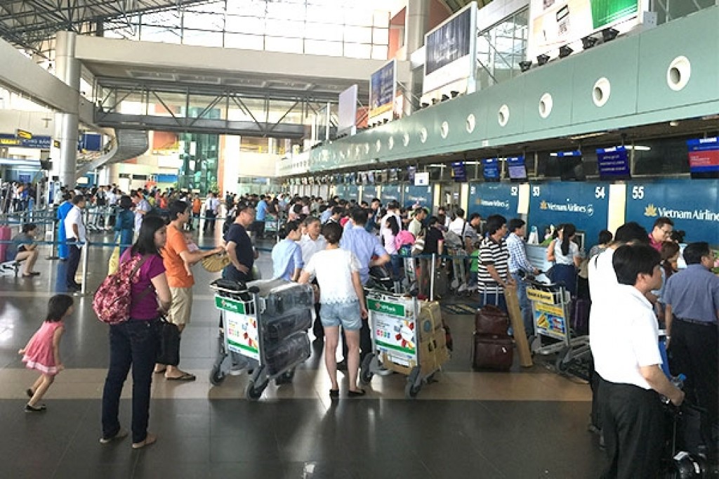 Ảnh Sân bay Nội Bài dần đông đúc trở lại sau thời gian cách ly xã hội   Tạp Chí Hàng Không Việt Nam