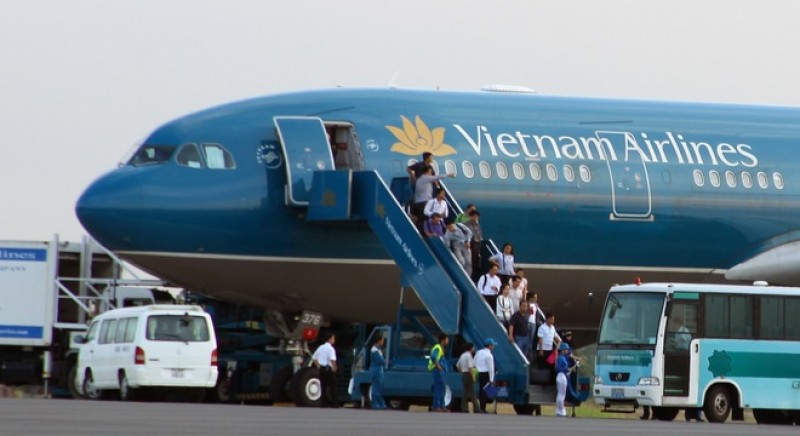 vietnam airlines lai gan 1600 ti dong