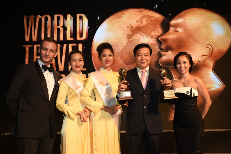 Vietnam Airlines vinh dự nhận 2 giải thưởng tại World Travel Awards 2016
