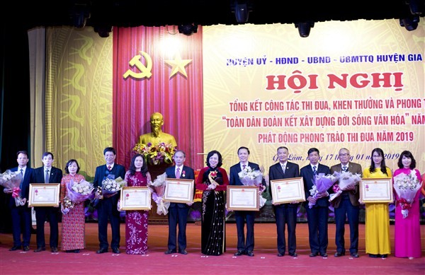 Huyện Gia Lâm tổng kết phong trào thi đua năm 2018