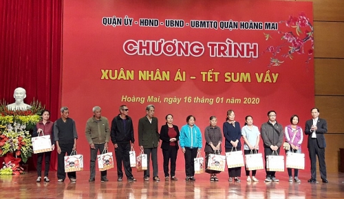 quan hoang mai 34 ty dong tang qua tet cho nhieu doi tuong