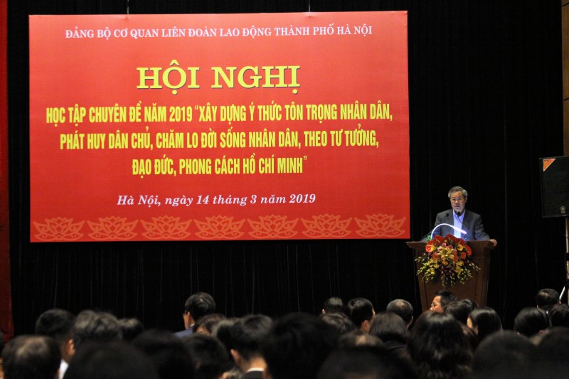 Quán triệt, học tập tư tưởng Hồ Chí Minh về ý thức tôn trọng Nhân dân