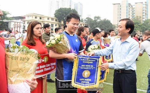 tiep tuc sang tao de cai tien nang cao chat luong noi dung va hinh thuc