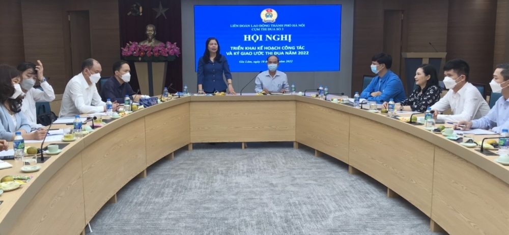 Cụm thi đua số 3 Liên đoàn Lao động thành phố Hà Nội ký giao ước thi đua năm 2022