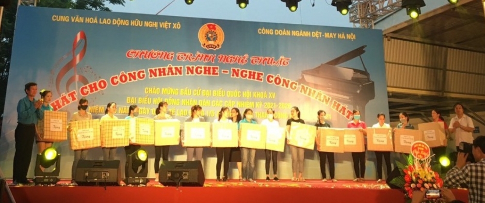 Công đoàn ngành Dệt- May Hà Nội: “Hát cho công nhân nghe- Nghe công nhân hát”