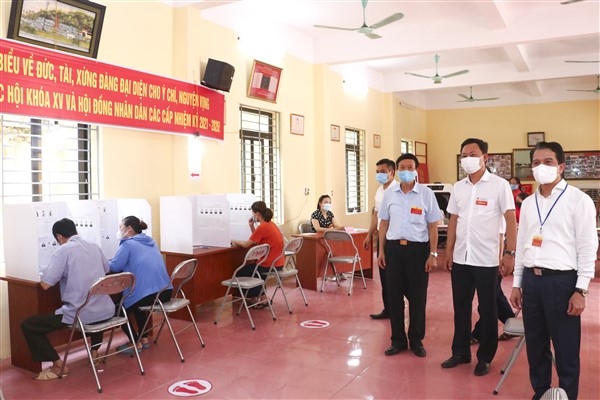 Chủ nhiệm Ủy ban Kiểm tra Thành uỷ Hà Nội kiểm tra công tác bầu cử tại huyện Gia Lâm