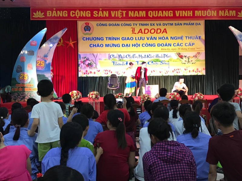 giao luu nghe thuat tai cong ty tnhh san xuat dich vu thuong mai san pham da ladoda