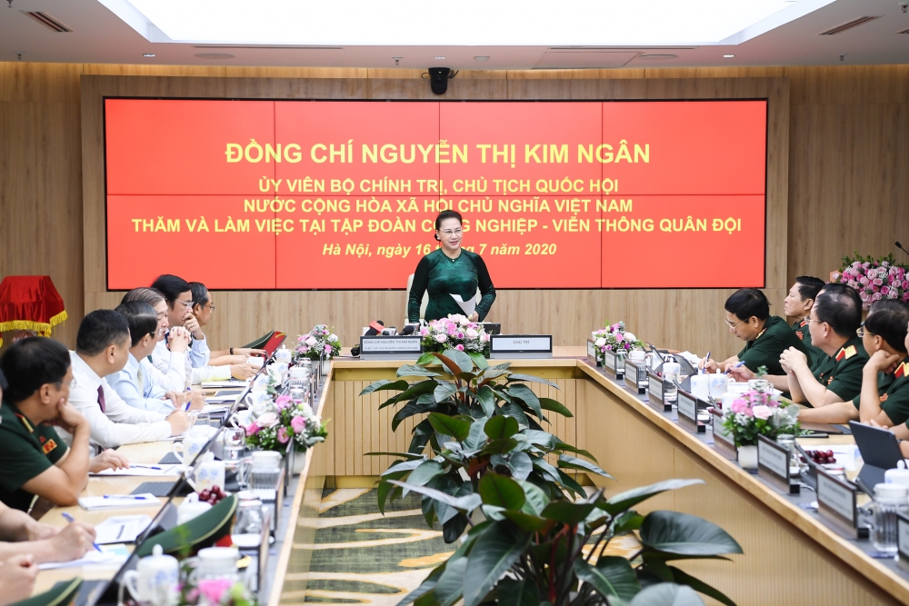 Chủ tịch Quốc hội Nguyễn Thị Kim Ngân: Viettel cần giữ vững vị trí số 1 về viễn thông của Việt Nam