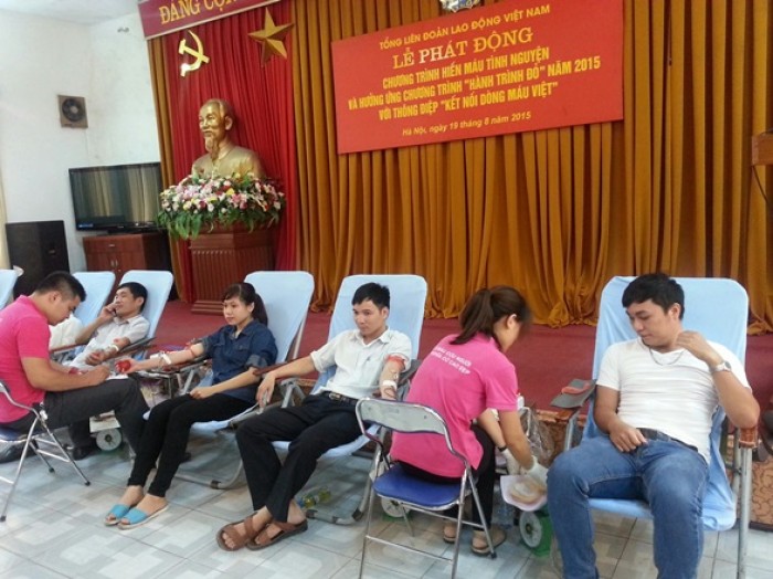 Cơ quan Tổng LĐLĐ Việt Nam: 160 người tham gia hiến máu