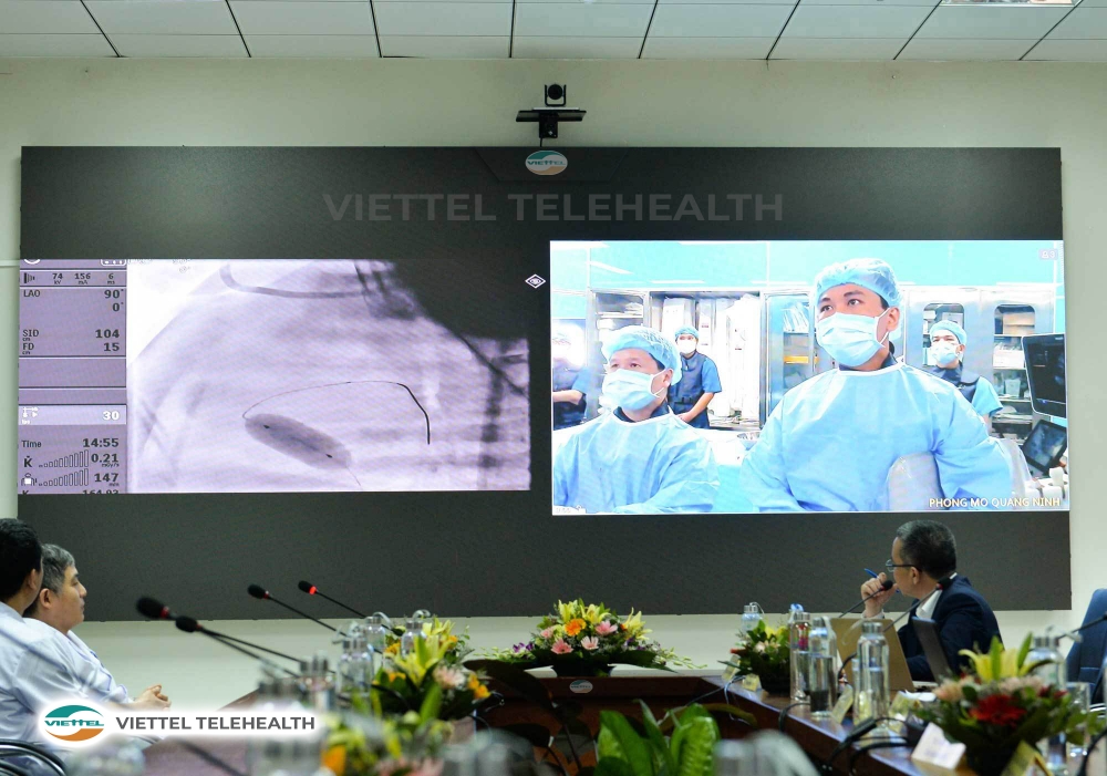 Cán bộ công nhân viên Viettel ủng hộ 19 tỷ đồng xây dựng trung tâm hội chẩn từ xa cho ngành y tế