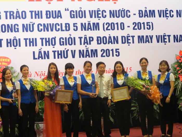 Ngành Dệt may Việt Nam: Trên 70 ngàn lượt “Phụ nữ Hai giỏi”