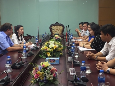 Chủ tịch LĐLĐ Thành phố Nguyễn Thị Tuyến tiếp Tổng Thư ký Công đoàn ngành Giao thông vận tải Anh