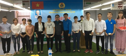 Công đoàn ngành Dệt- May Hà Nội có thêm 120 đoàn viên mới
