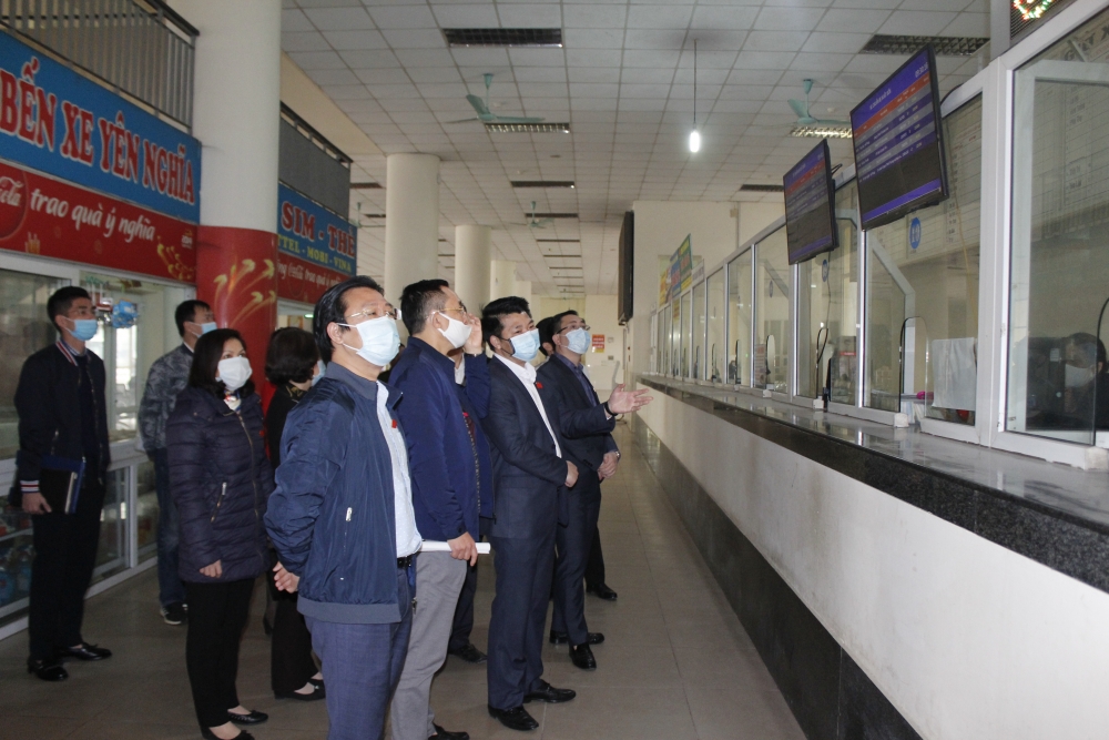 Khảo sát việc đảm bảo hoạt động vận tải dịp Tết tại Bến xe Yên Nghĩa