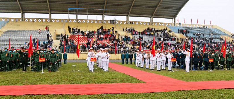 Sơn Tây rộn ràng ngày hội tòng quân