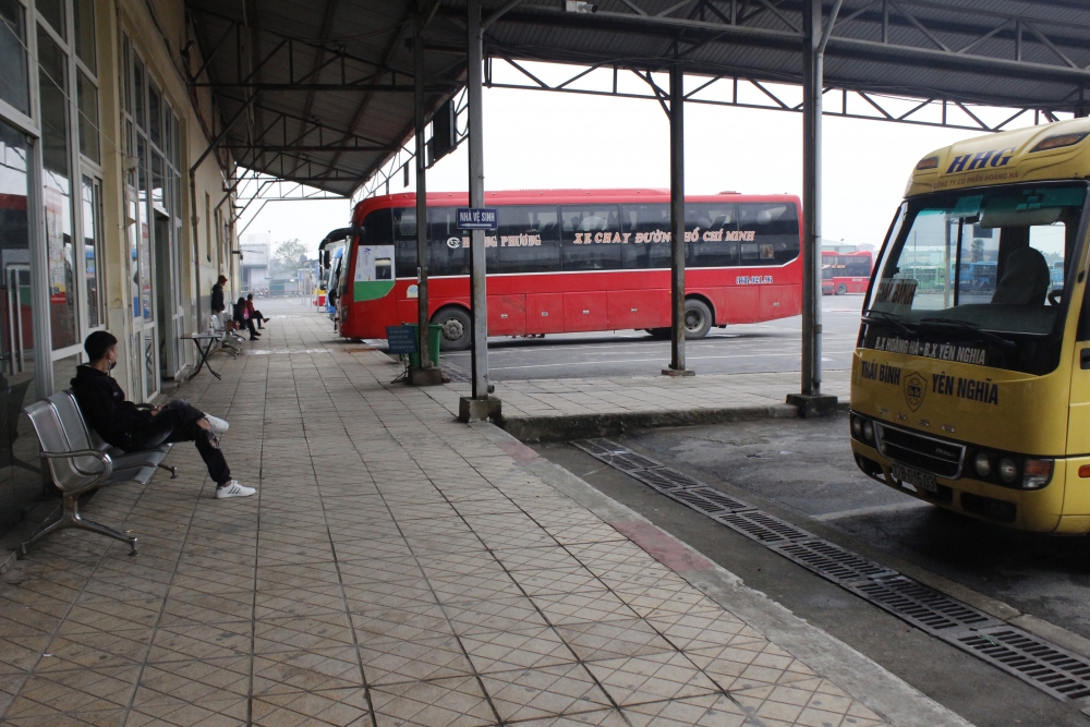 Hà Nội tạm dừng vận tải hành khách đến nhiều tỉnh/thành phố
