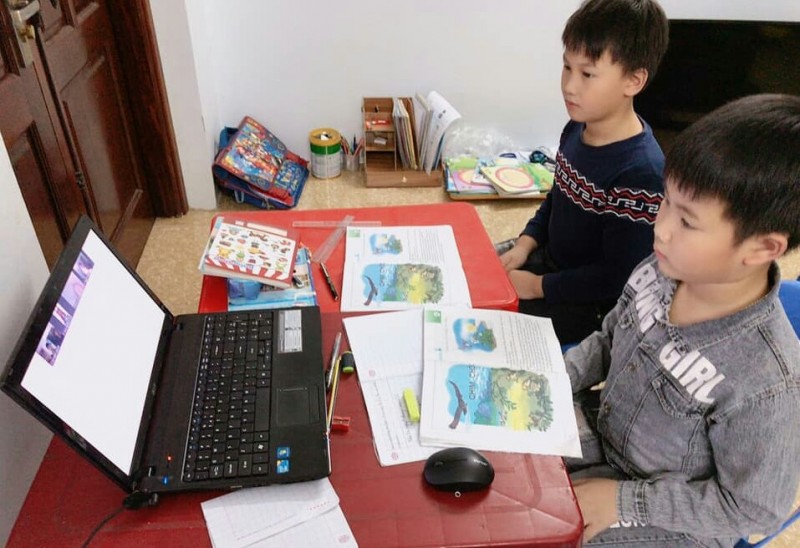Ngành giáo dục thị xã Sơn Tây: Tạm dừng đến trường nhưng không ngừng việc học