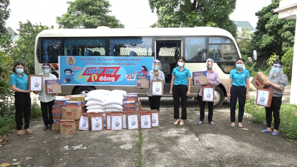 LĐLĐ huyện Ba Vì: Trao hỗ trợ cho gia đình đoàn viên mắc bệnh hiểm nghèo